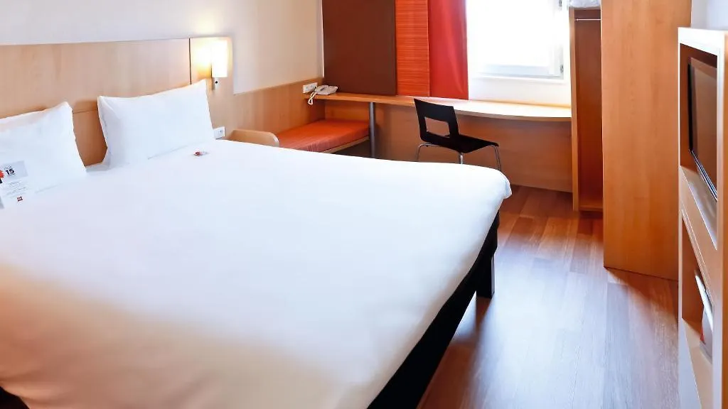 A&O Hostel Milano Ca Granda Hotel