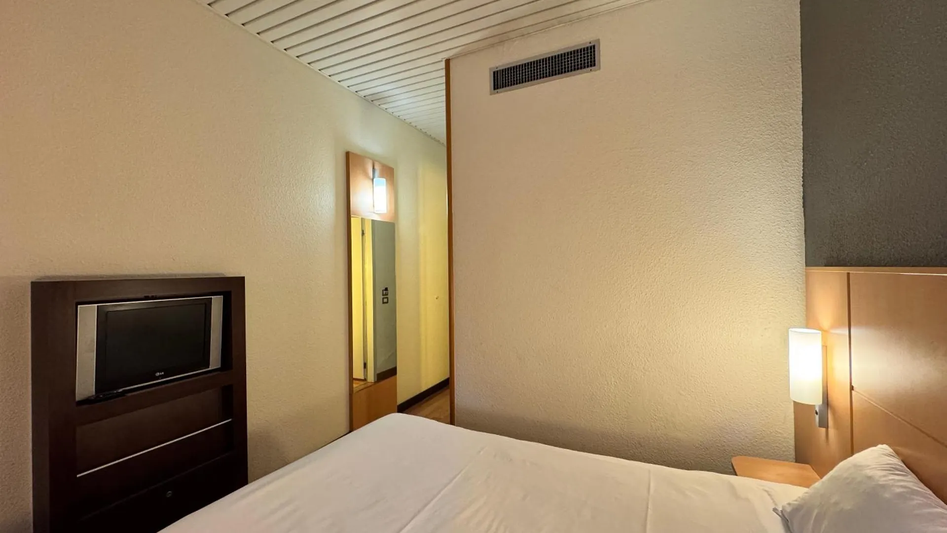 Hotel A&O Hostel Milano Ca Granda