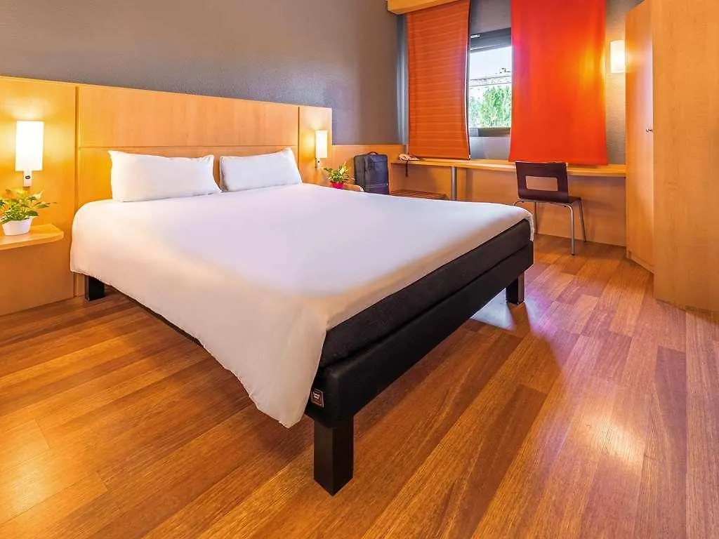 Hotel Ibis Milano Ca' Granda 3*, Milan Italy